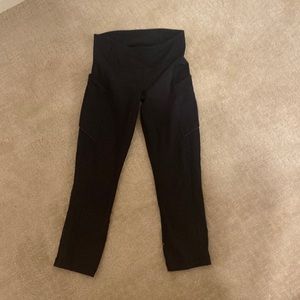 Black lululemon leggings